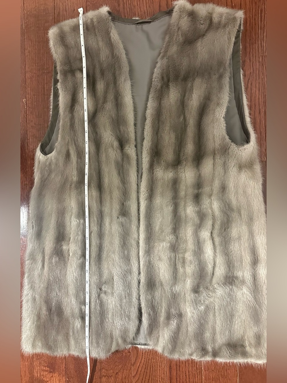Elegant Fur Shawl - Picture 9 of 9